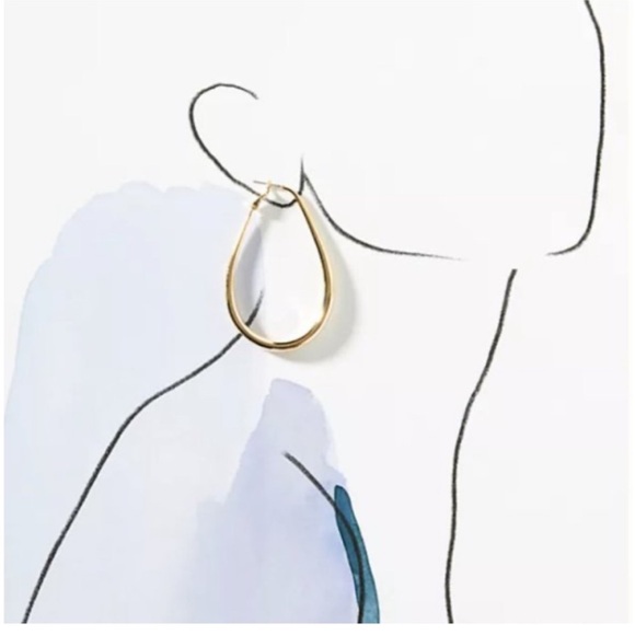 New! Oblong Gold Hoop Earrings (1030) NWOT - Picture 3 of 5